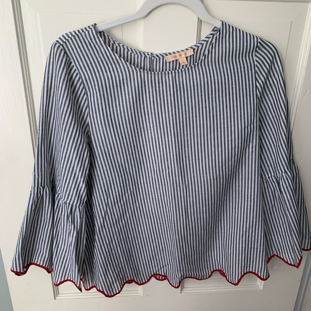Skies are blue top size s